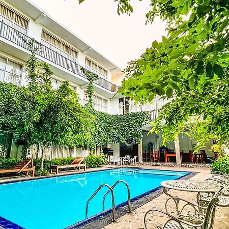 Salubrious Resort Anuradhapura Esterno foto