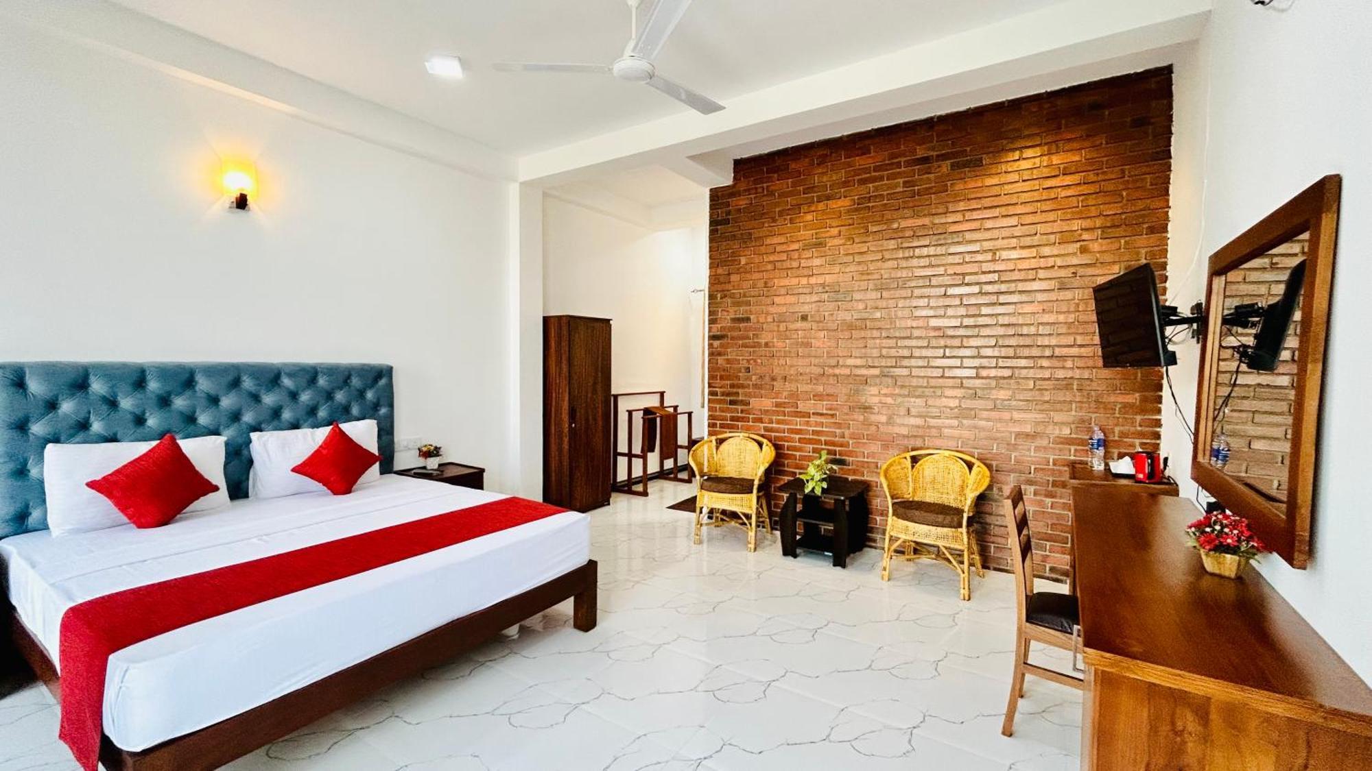 Salubrious Resort Anuradhapura Esterno foto