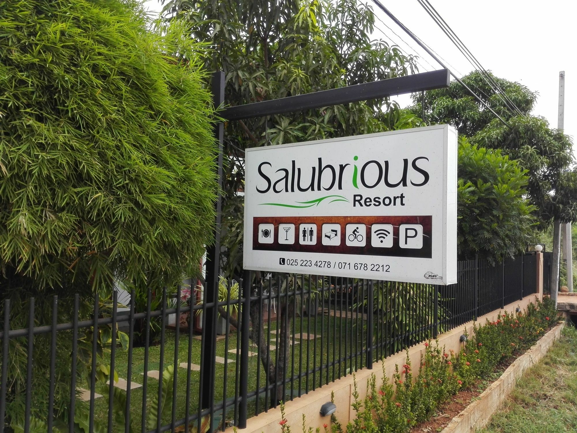 Salubrious Resort Anuradhapura Esterno foto