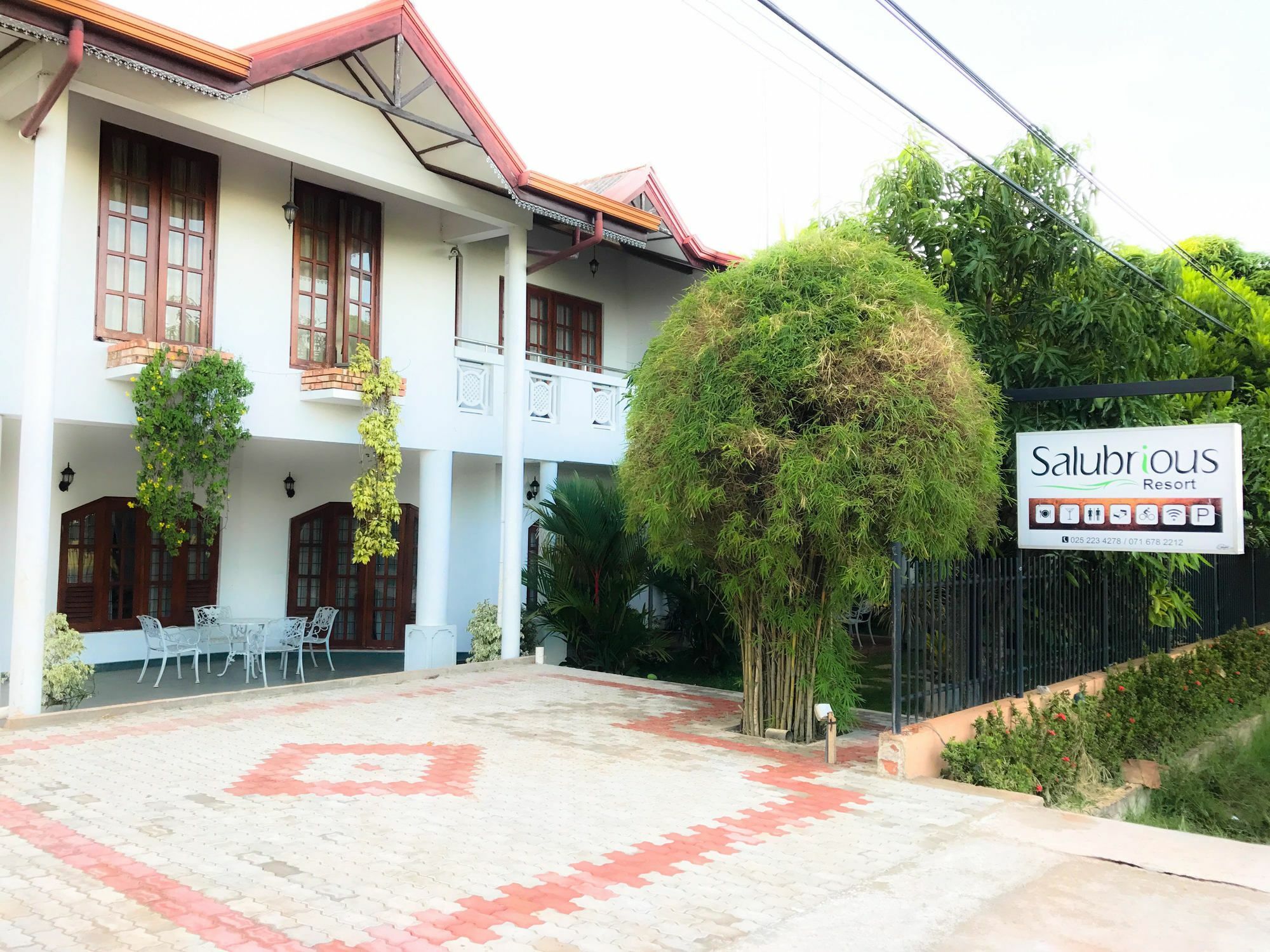 Salubrious Resort Anuradhapura Esterno foto